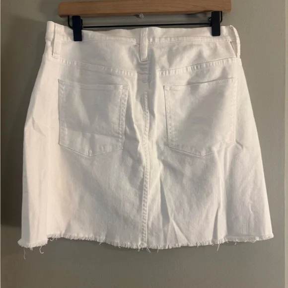 J.Crew White Denim Mini Skirt Size 30 Frayed Hem Cotton Blend - Picture 2 of 7